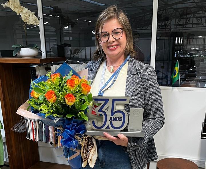 Márcia Hackbarth começou no setor de acabamento e hoje é gerente industrial no Grupo Cativa